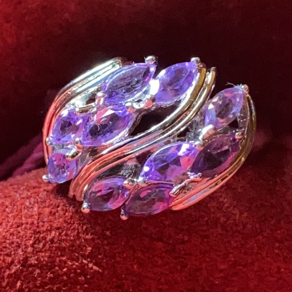 Sterling Silver 925 Ring 7.5 Costume Jewelry